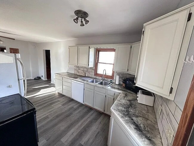 Foto del edificio - 620 3rd Ave W