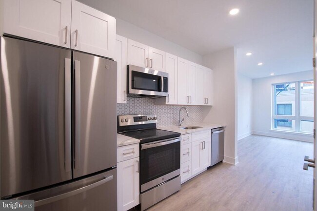 Foto del edificio - 1325 N Lee St