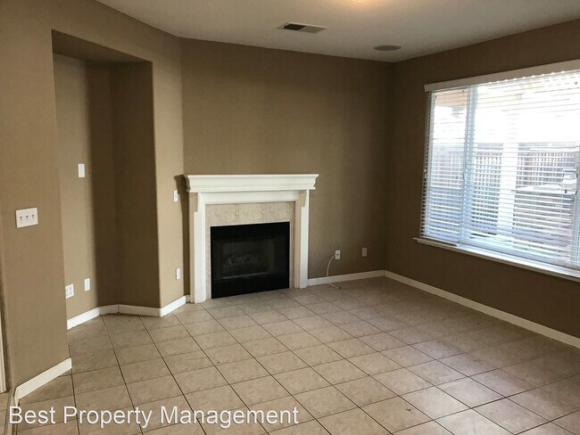 Building Photo - 4 br, 2.5 bath House - 149 E Legacy Drive