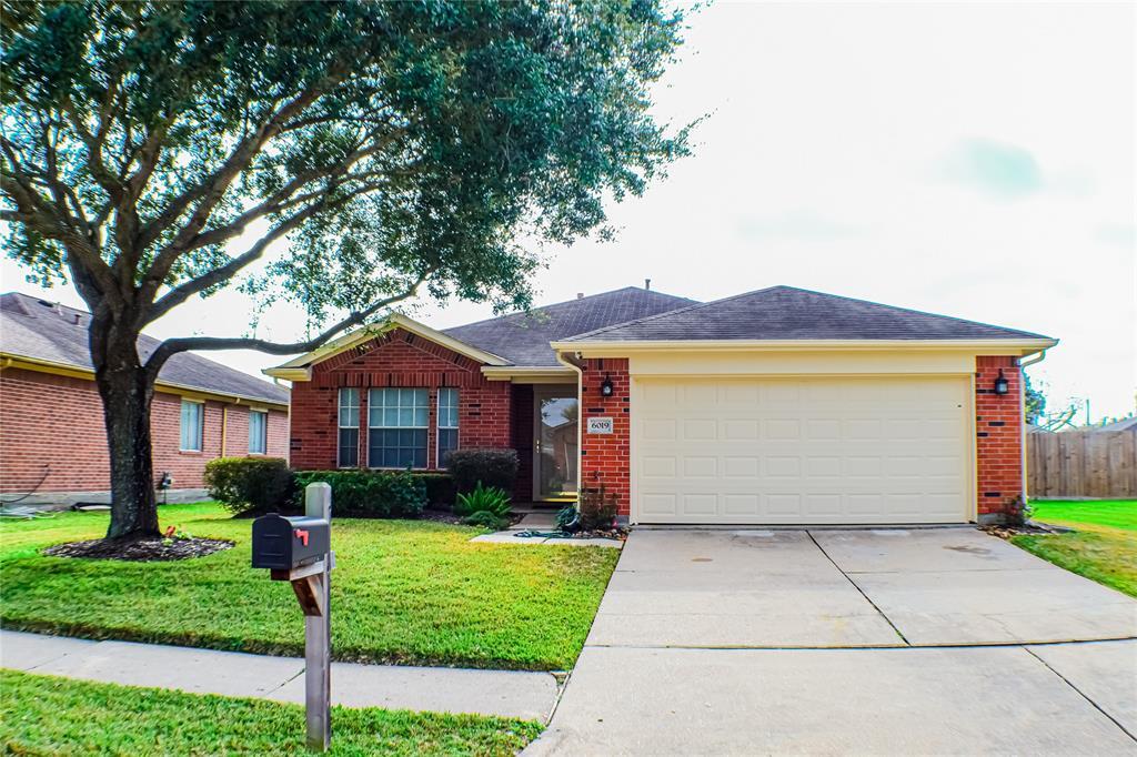 Foto principal - 6019 Dream Ct