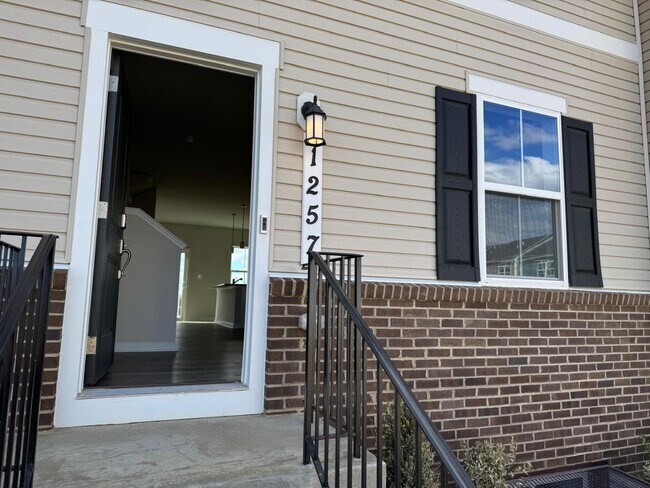 Foto del edificio - 1257 Cedar Vly Rd