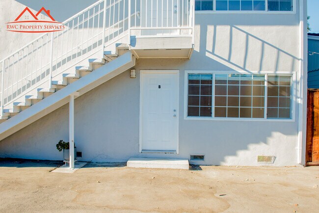 Building Photo - 144 Granada Dr