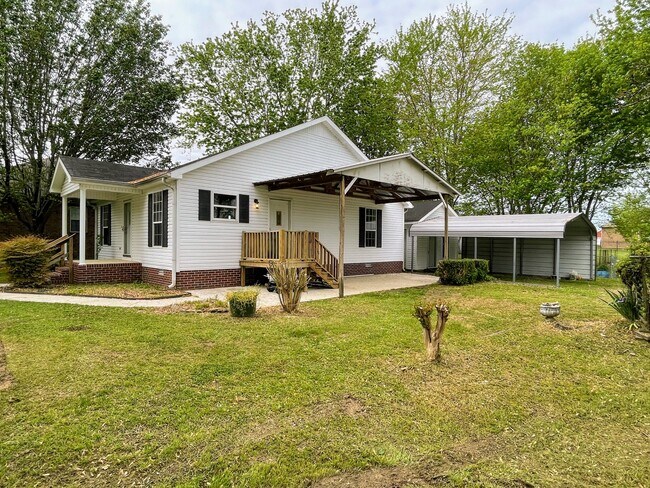Building Photo - 29465 Lakeview Dr