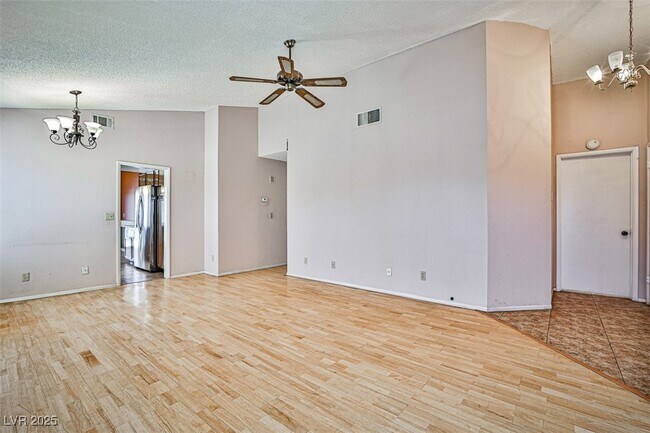 Foto del edificio - 6801 Midpark Cir