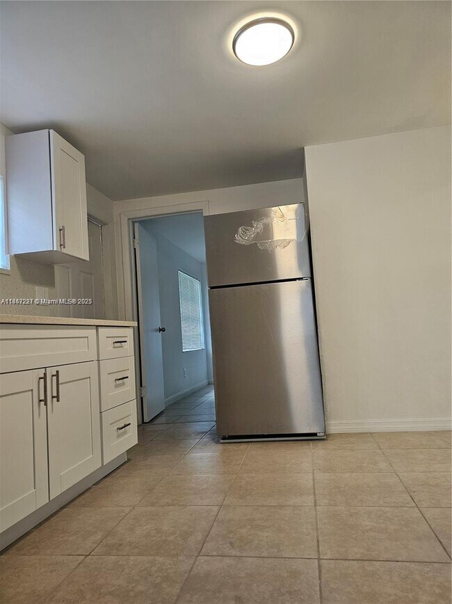 Foto del edificio - 224 NW 13th Ct