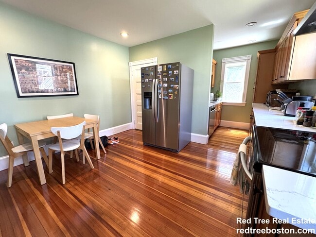 23-25 Fuller St. Unit 1 - 23-25 Fuller St. Unit 1 Apartment