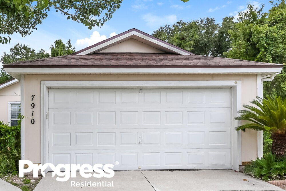7910 Cherry Blossom Dr S, Jacksonville, FL 32216 House Rental in
