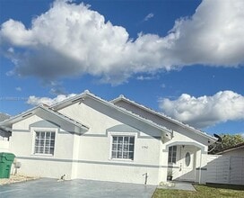 Building Photo - 17913 SW 145th Ave