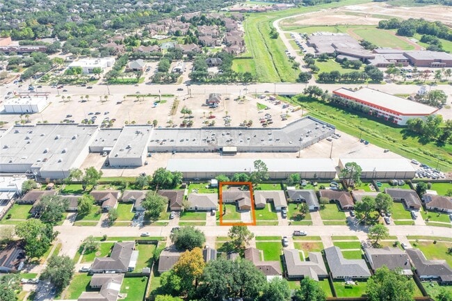 Building Photo - 17330 Heritage Bay Dr