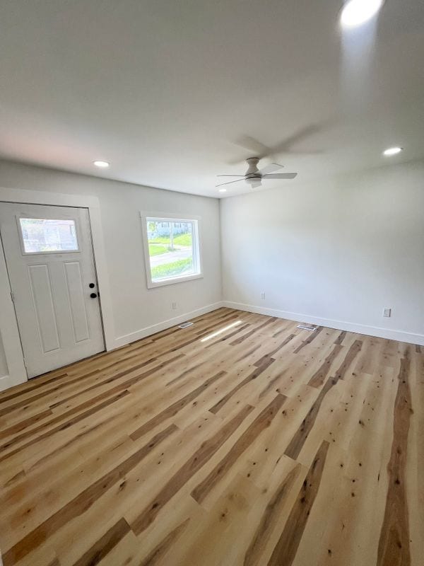 Foto del edificio - 3741 Elmwood Ave