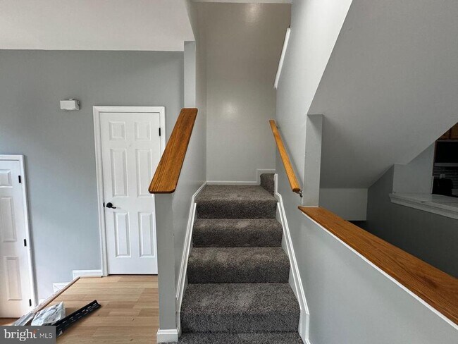 Foto del edificio - 8315 Township Dr