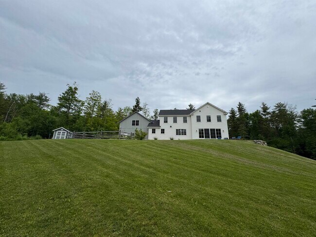 Foto del edificio - 81 Pine Tree Ln