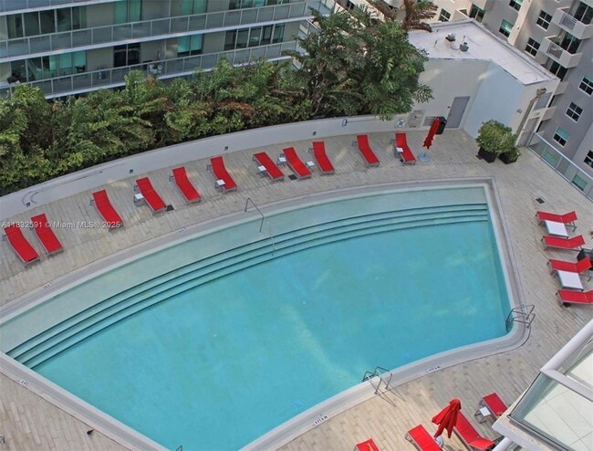 Building Photo - 1100S S Miami Ave