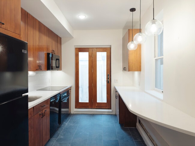 Building Photo - 1924 North St