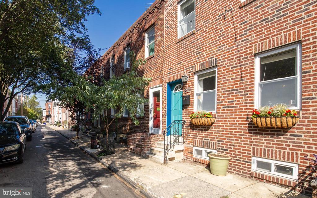 Primary Photo - 811 N Judson St