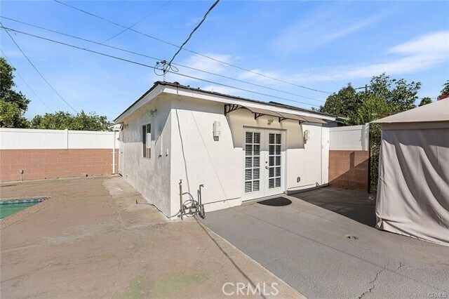 Foto del edificio - 8829 Sylmar Ave