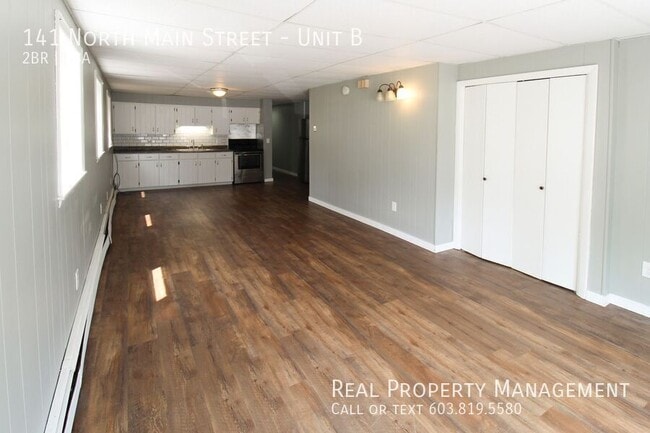 Building Photo - 141 N Main St