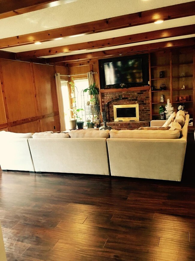 Foto del edificio - 15411 W 89th St