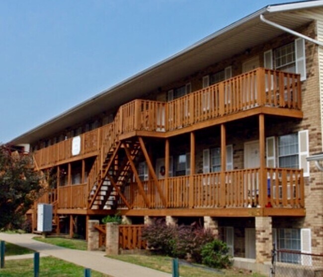 Building Photo - 1908 Buffington Ave