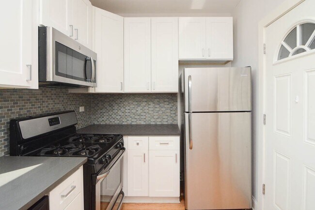 Foto del edificio - 2324 N Rockwell St