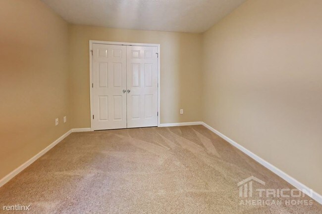 Building Photo - 735 Ashford Cove Dr NW