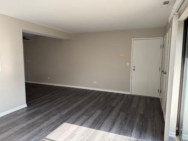 Building Photo - 2220 Abbeywood Dr