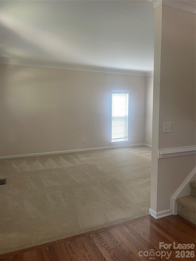 Foto del edificio - 12020 Farnborough Rd