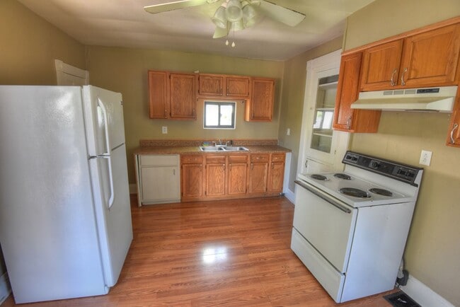 Building Photo - 2 Bed 1.5 Bath Single Family Home for Rent