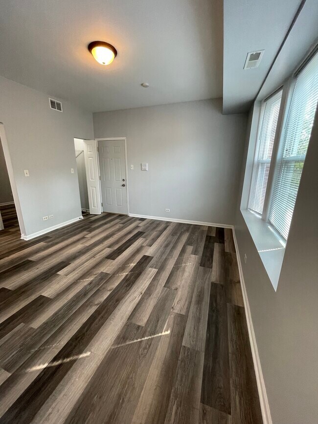 Foto del edificio - 1309 N Kildare Ave