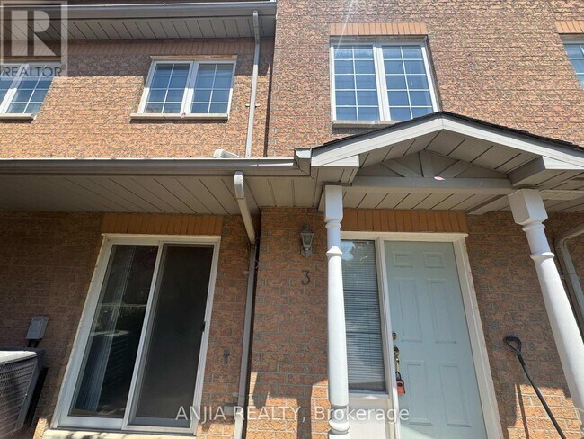 Building Photo - 2 Alpen Way