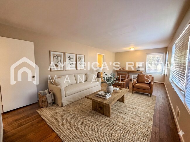 Foto del edificio - Cozy & Convenient 3-Bedroom Home for Rent!