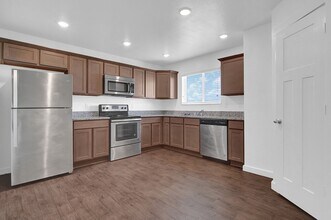 Building Photo - 21155 Gosling Rd