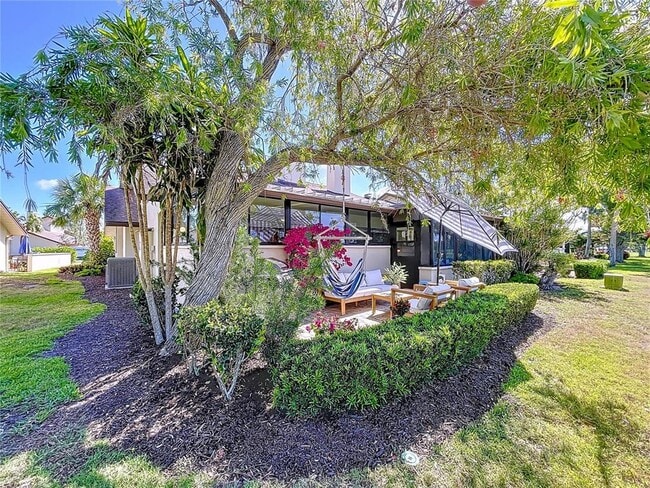 Building Photo - 4646 La Jolla Dr