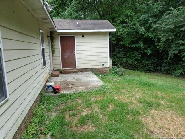 Building Photo - 6853 Bailey Lake Rd