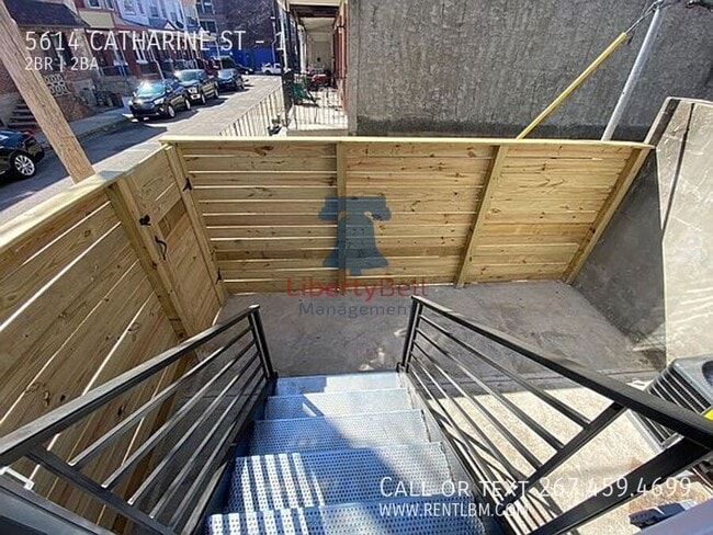 Building Photo - 5614 Catharine St