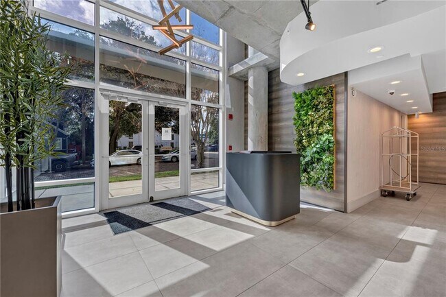 Foto del edificio - 525 E Jackson St