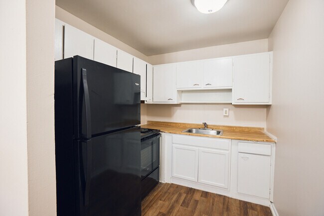 Foto del edificio - 2151 Lenox Rd NE