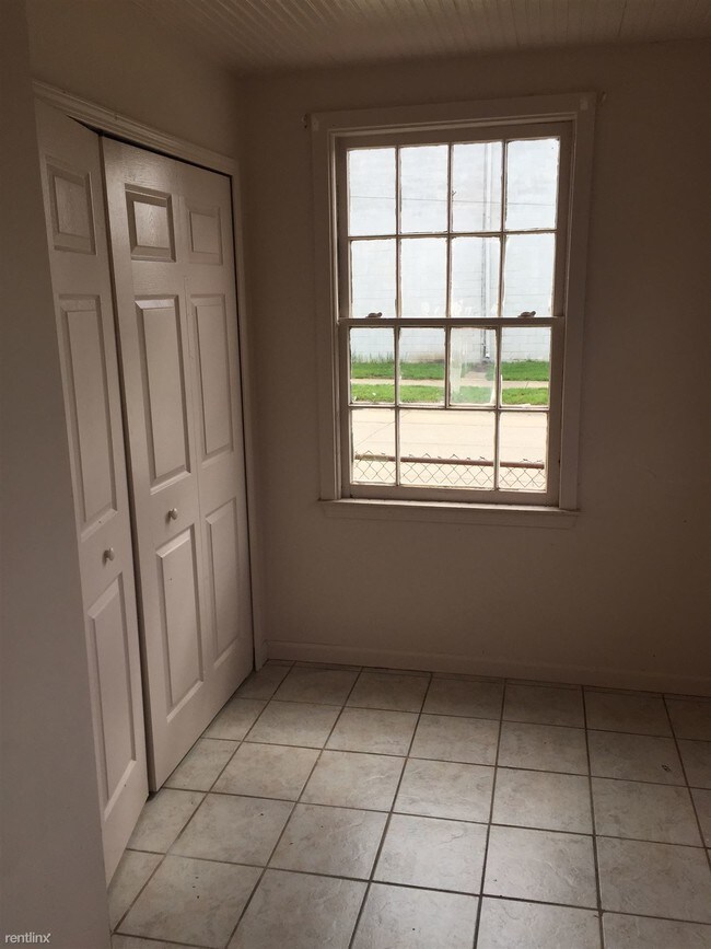 Building Photo - 3 br, 1 bath House - 11487 Jackson Ave 114...