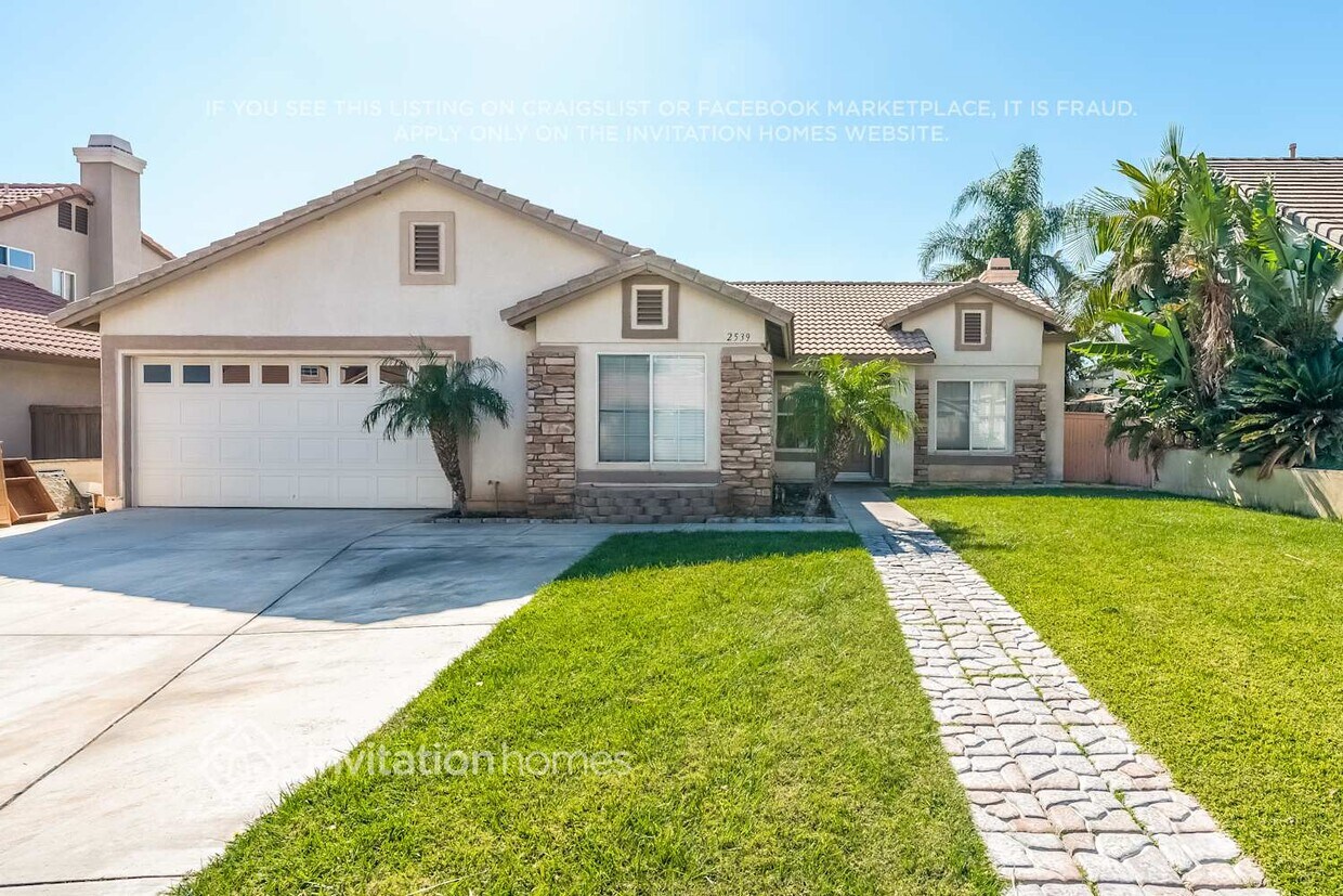 Primary Photo - 2539 W Dawnview Dr