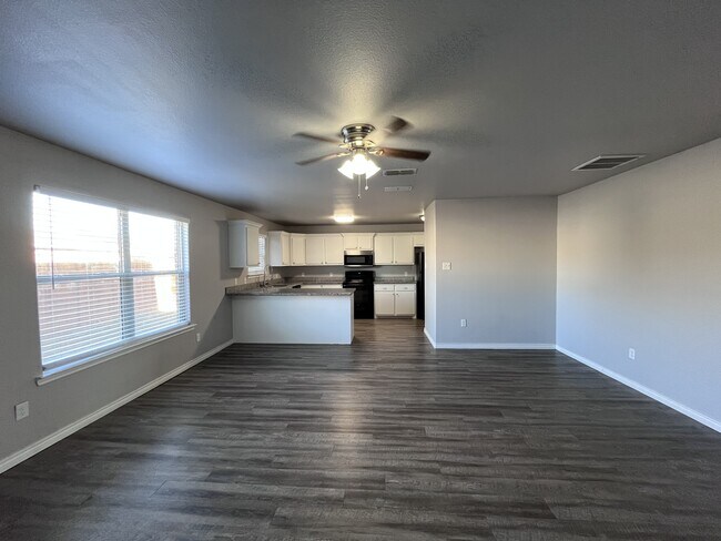 Foto del edificio - 3416 Itasca St