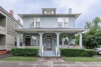Building Photo - 202-204 3rd St