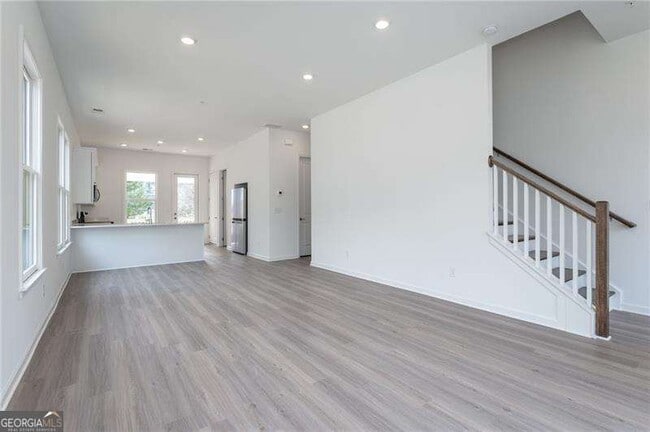 Building Photo - 101 Pearl St