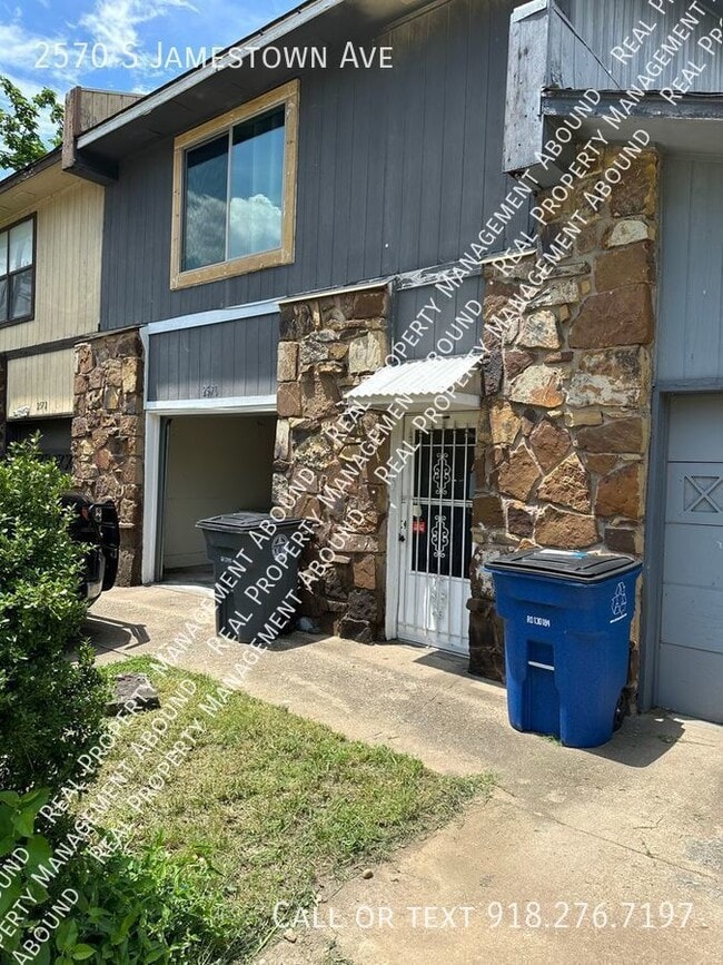 Foto del edificio - 2570 S Jamestown Ave