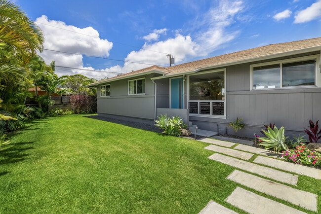 Building Photo - 1384 Nanawale Pl