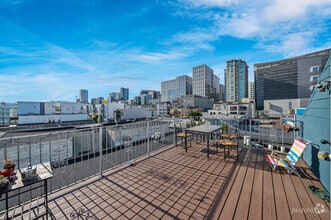 Building Photo - 641 Natoma St
