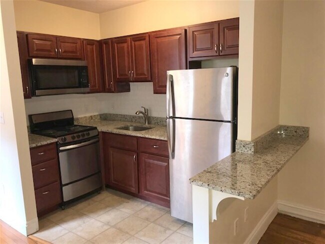 Building Photo - 3 Craigie Cir