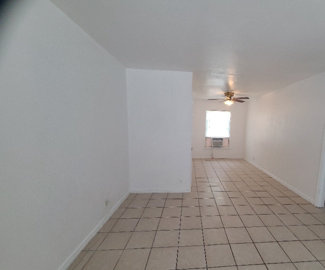 Foto del edificio - 641 Robinson St
