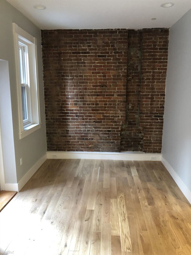 Primary Photo - 314 Newbury St