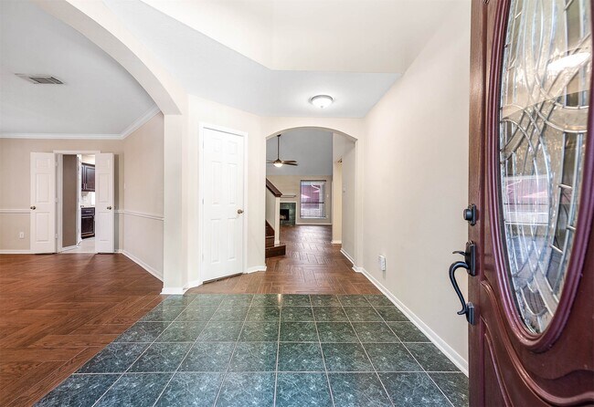 Foto del edificio - 1835 Taylor Creek Dr