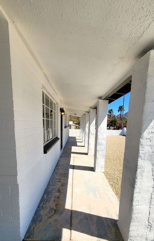 Foto del edificio - Fully Remodeled Home in North Phoenix – Mo...